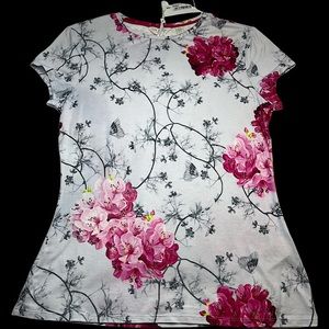 Beautiful Ted Baker floral fitted Tee